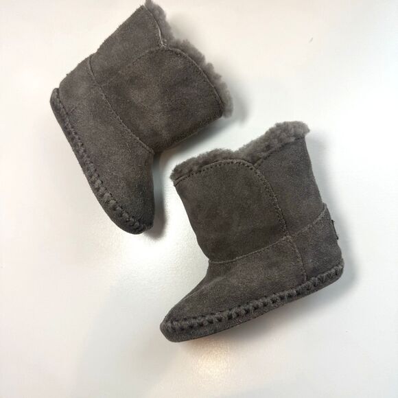 UGG Cassie Baby Boots Booties Gray Suede Leather Blue Bow 6-12 Mos 2/3 - Picture 6 of 8